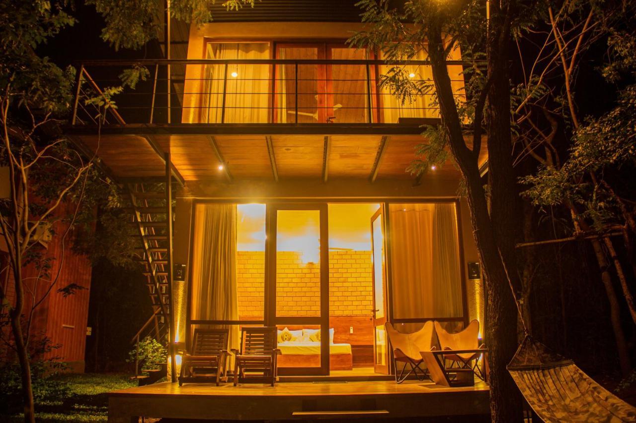 Breezy Lake Tissamaharama Ngoại thất bức ảnh