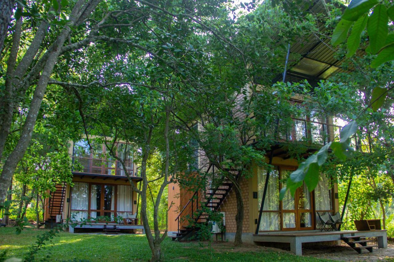 Breezy Lake Tissamaharama Ngoại thất bức ảnh
