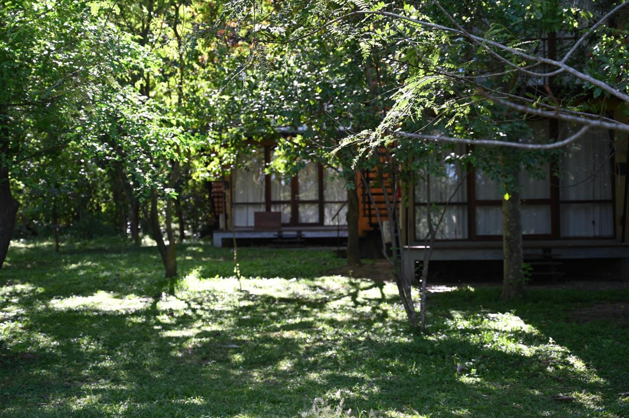 Breezy Lake Tissamaharama Ngoại thất bức ảnh
