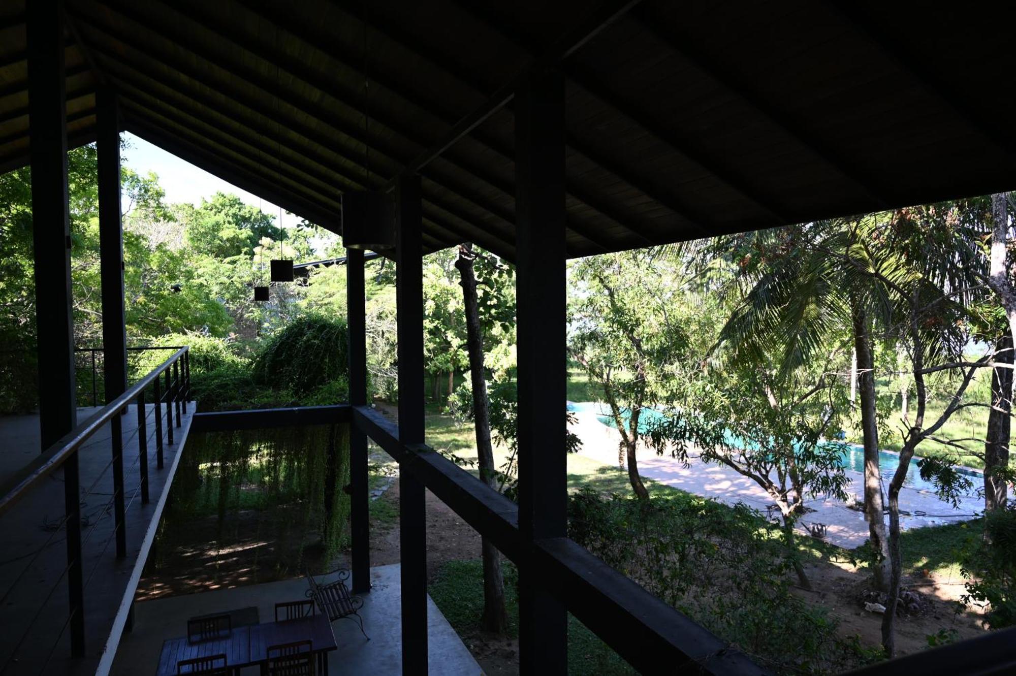 Breezy Lake Tissamaharama Ngoại thất bức ảnh