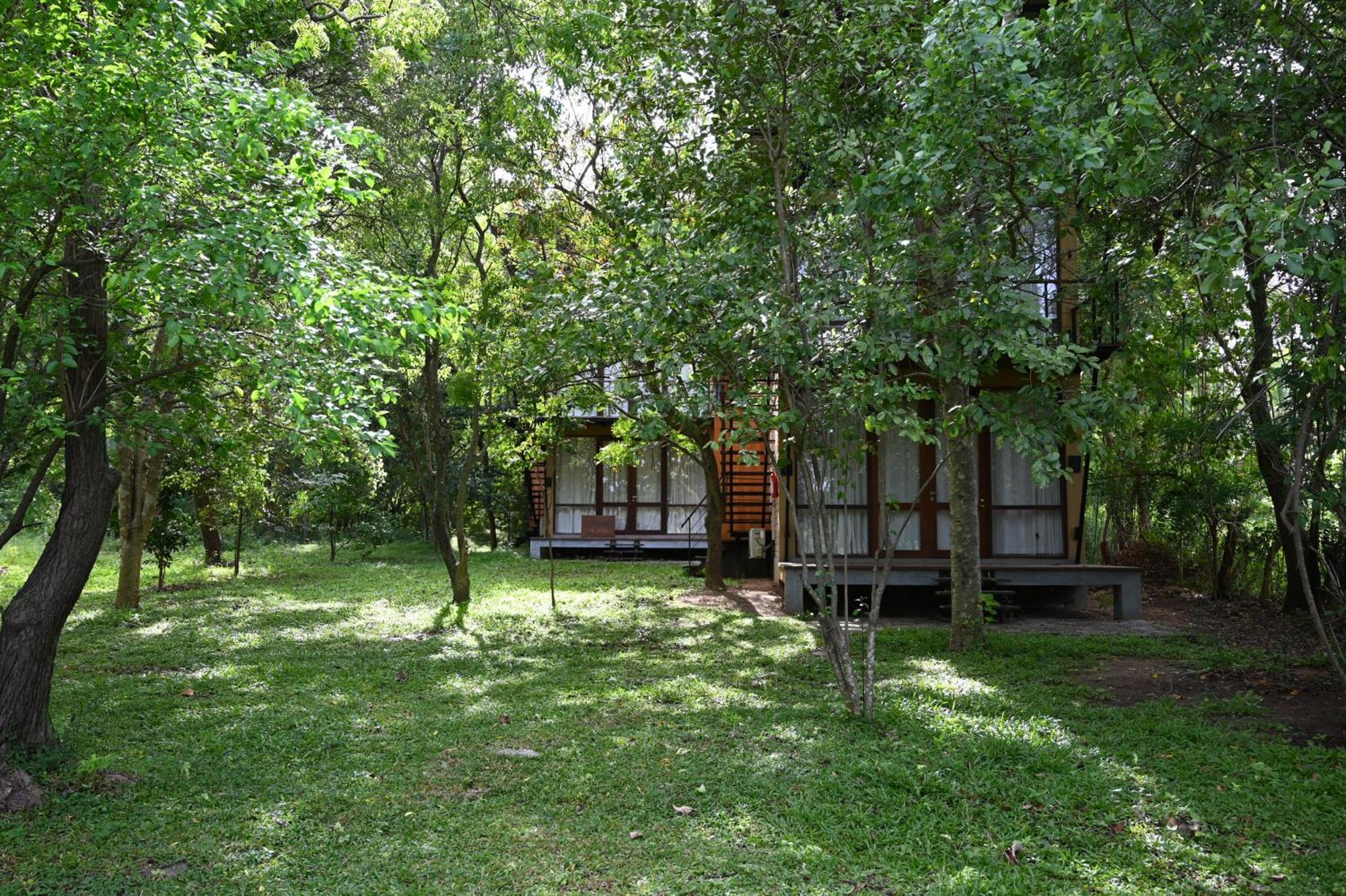 Breezy Lake Tissamaharama Ngoại thất bức ảnh