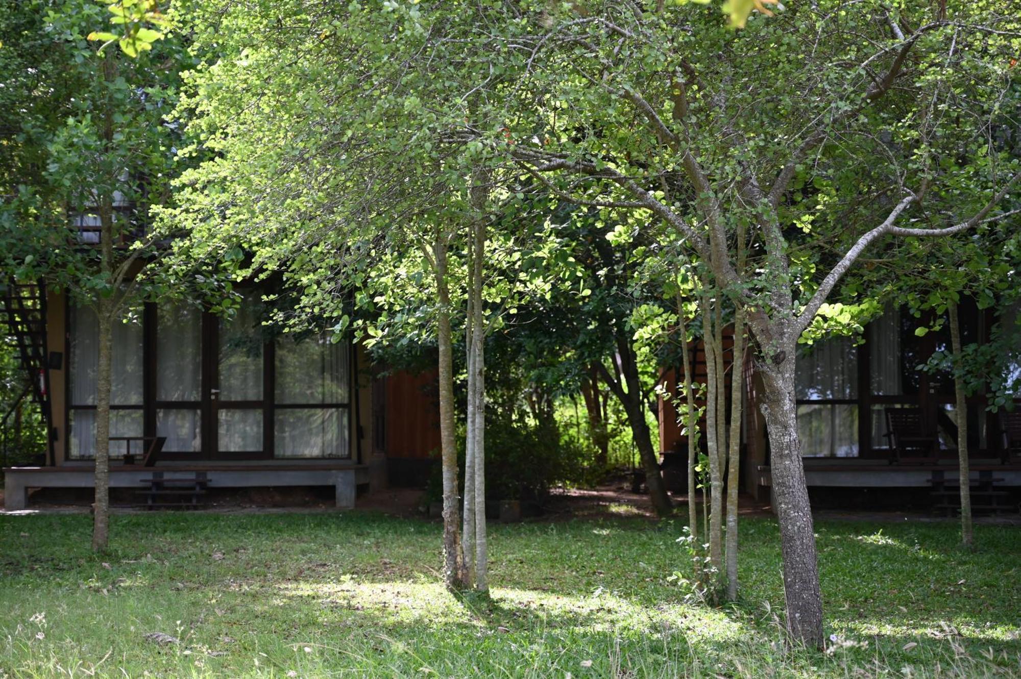 Breezy Lake Tissamaharama Ngoại thất bức ảnh